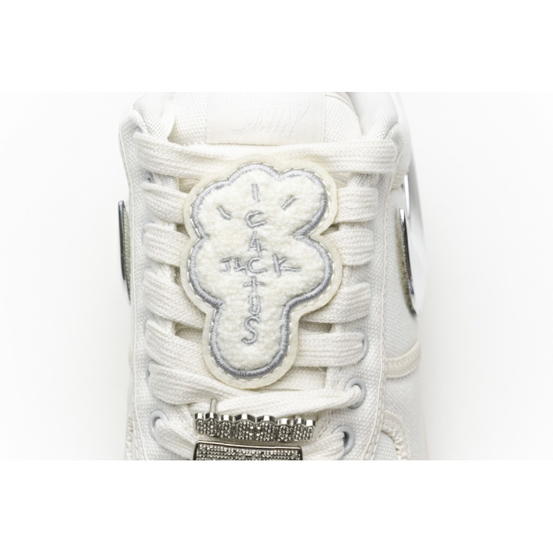 Travis Scott x Nike Air Force 1“Sail”  AQ4211-101