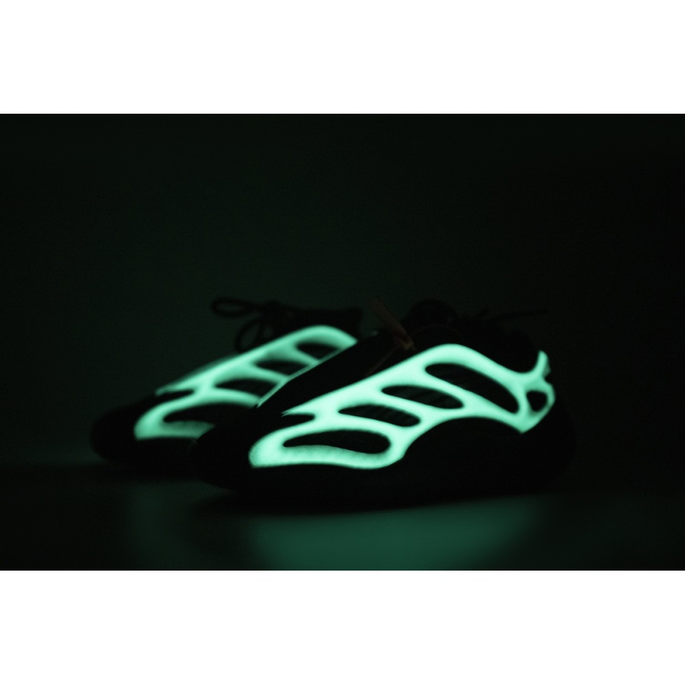 Adidas Yeezy 700 V3 “Alvah”Real Boost H67799
