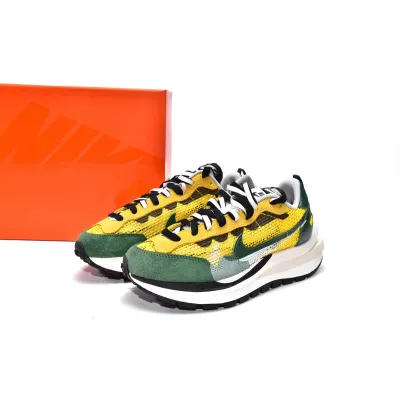 Sacai x Nike Pegasua Vaporfly Yellow Green CV1363-700 02
