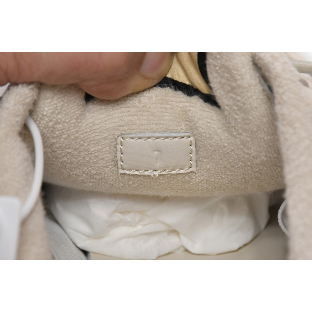 Gucci Screener 546551 9PYQ0 9116