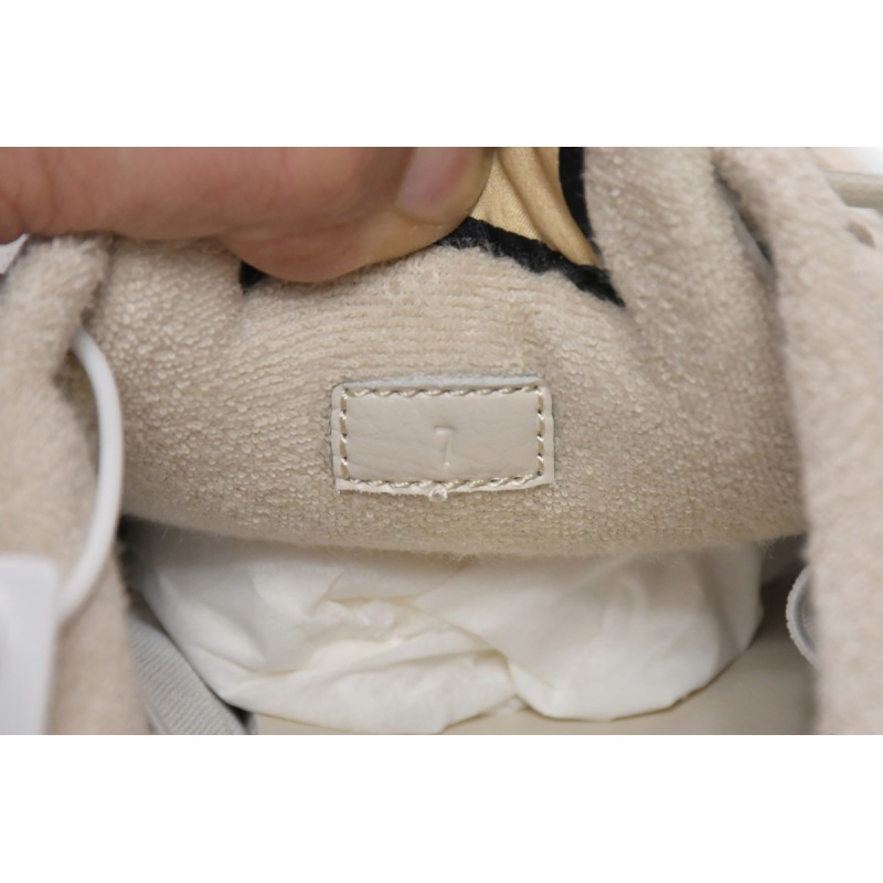 Gucci Screener 546551 9PYQ0 9116