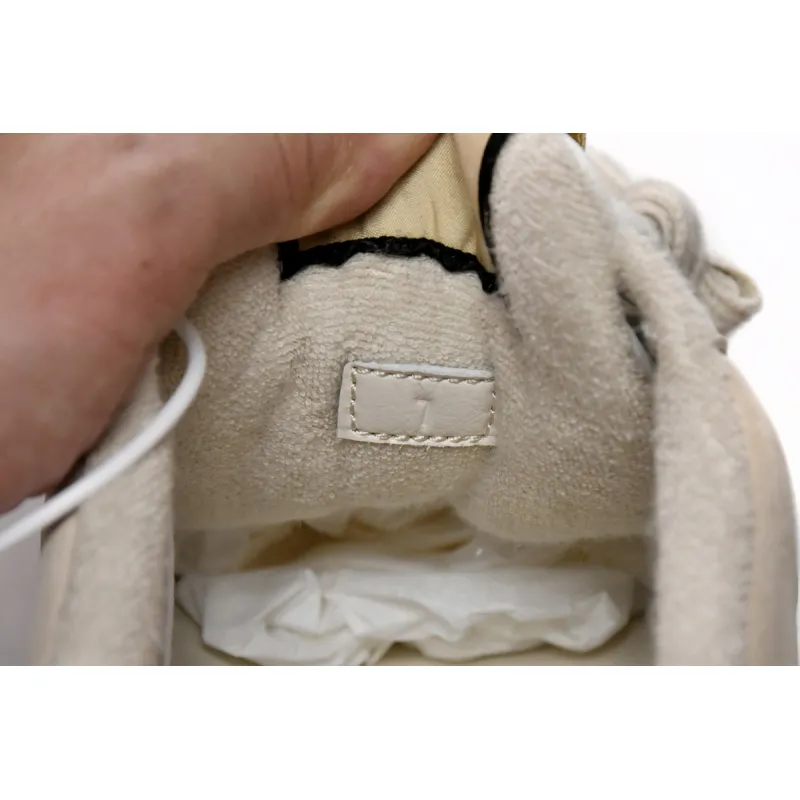 Gucci Screener 570443 9SFR0 5270