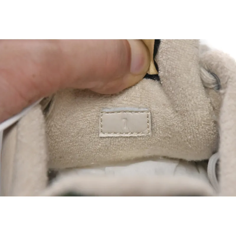 Gucci Screener 546163 0Y120 9582