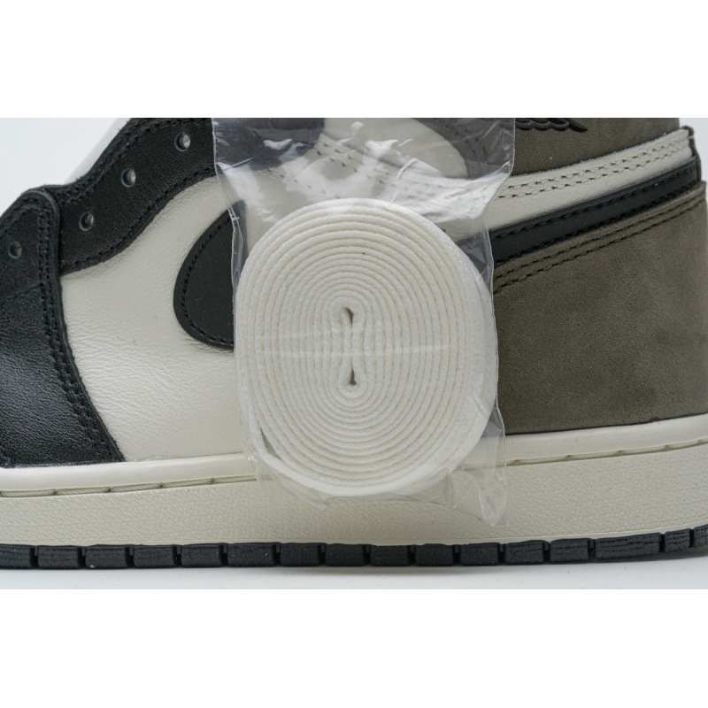 Air Jordan 1 Retro High OG 'Dark Mocha'  555088-105