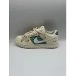 Nike SB Dunk Low DJ6188-100