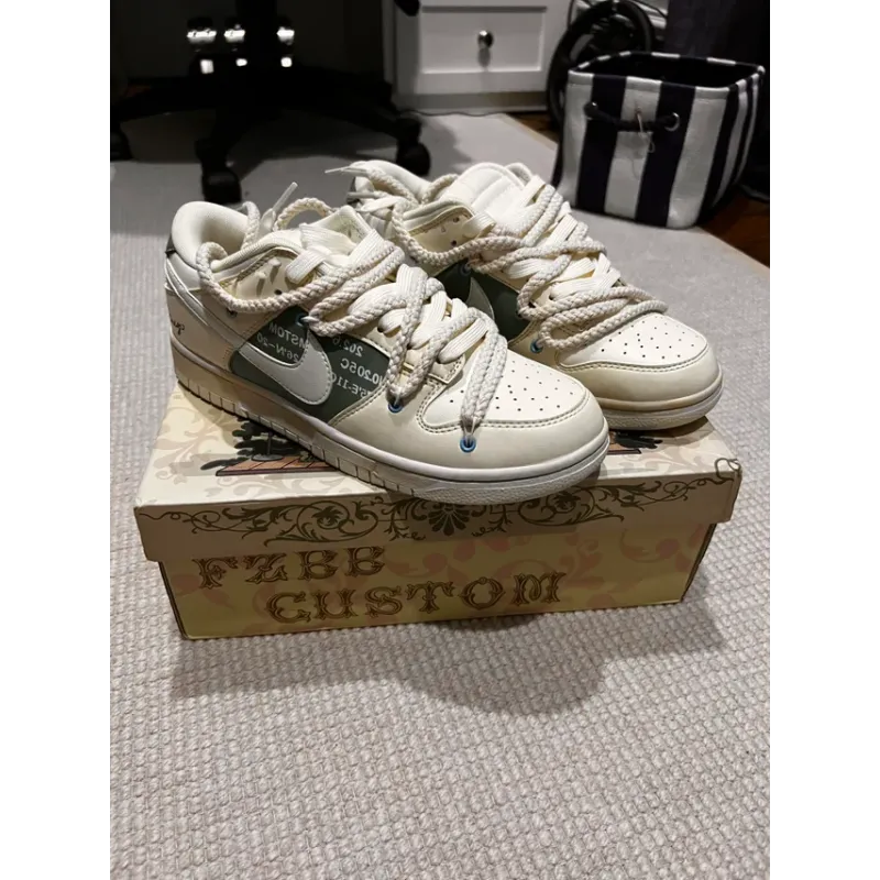 Nike SB Dunk Low DJ6188-100