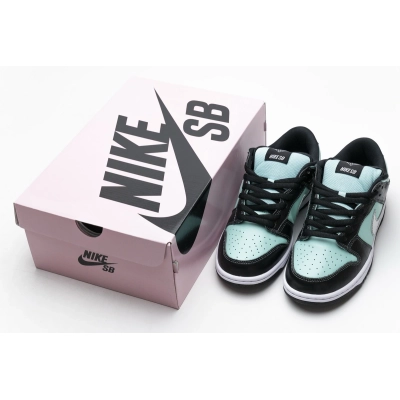 Nike Dunk SB Low Diamond Supply Co. Aqua Blue 304292-402 02