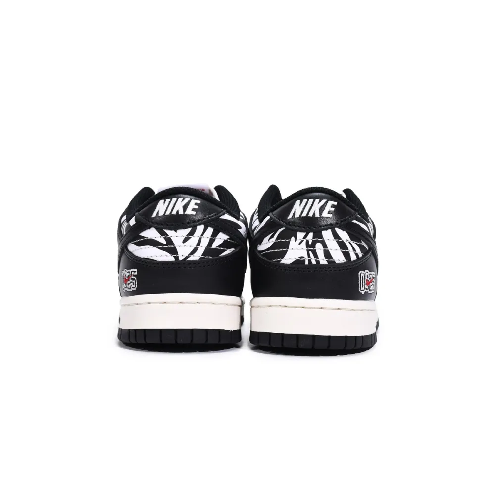 Quartersnacks x Nike SB Dunk Low Zebra  DM3510-001