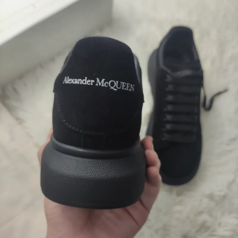 Alexander McQueen Sneaker Black 553761WHV671000 