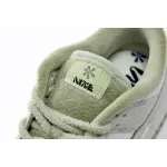 Dunk Low SE "Honeydew" DQ7579-300