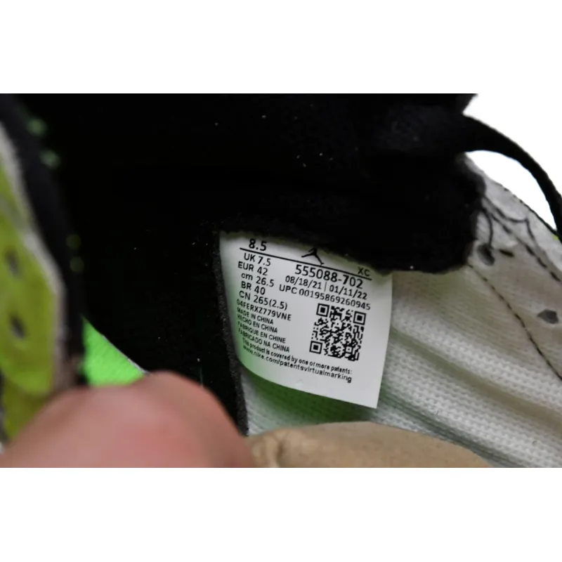 Air Jordan 1 High OG Volt 555088-702