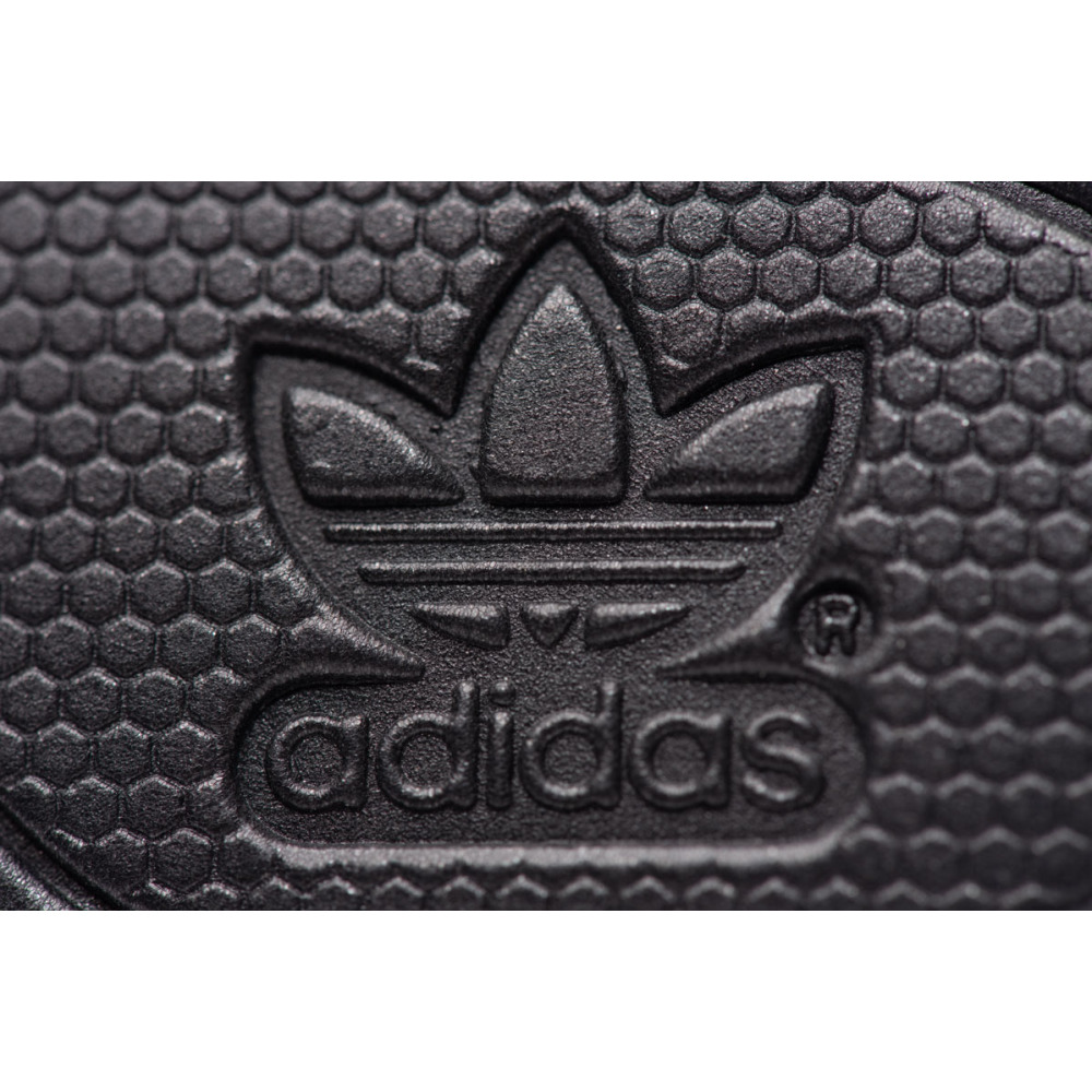 Yeezy Boost 350 V2 Black FU9006