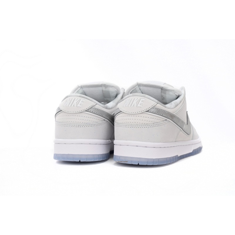 CONCEPTS × Nike Dunk SB Low White Lobster FD8776-100
