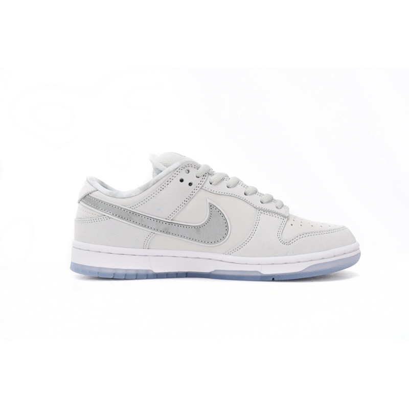 CONCEPTS × Nike Dunk SB Low White Lobster FD8776-100