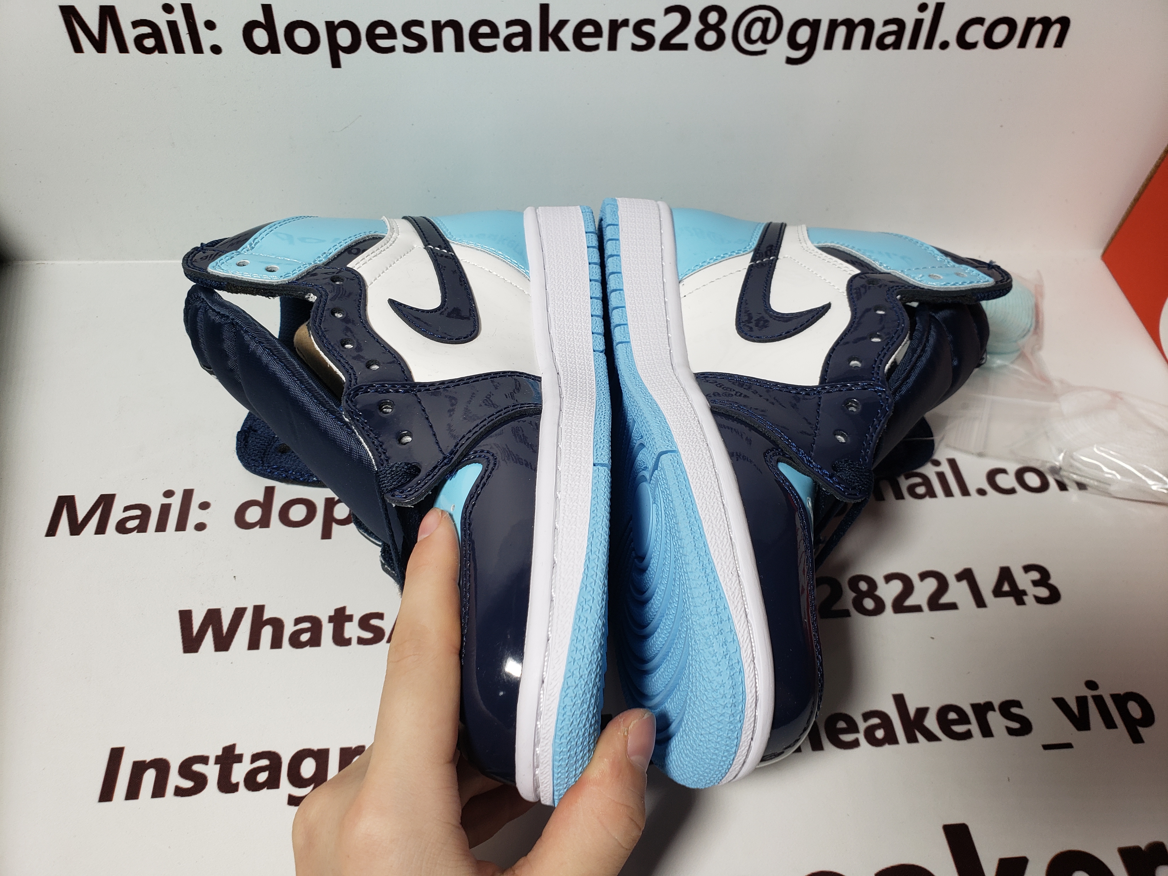 Air Jordan 1 Retro High OG 'UNC Patent' CD0461-401