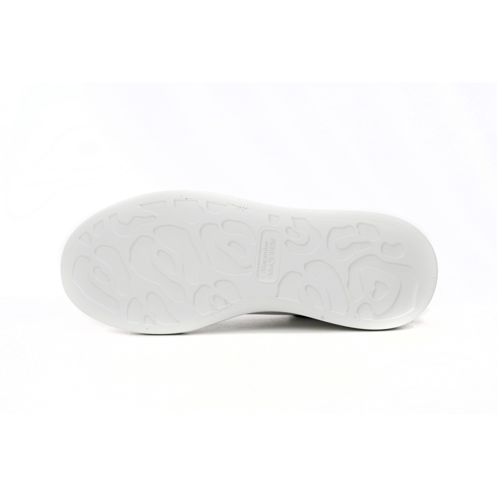 Alexander McQueen Sneaker Dlack Skin