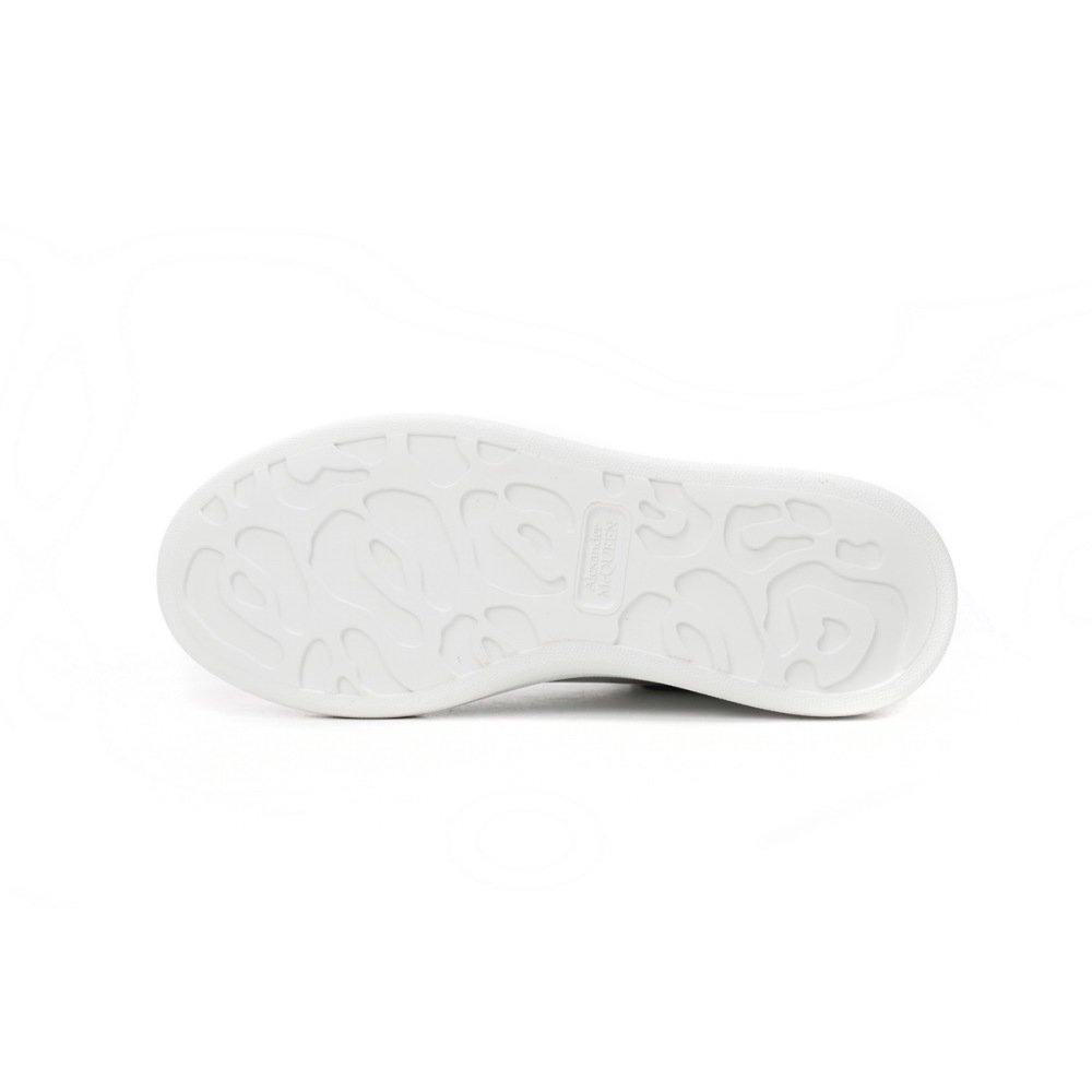 Alexander McQueen Sneaker Loose Drilling