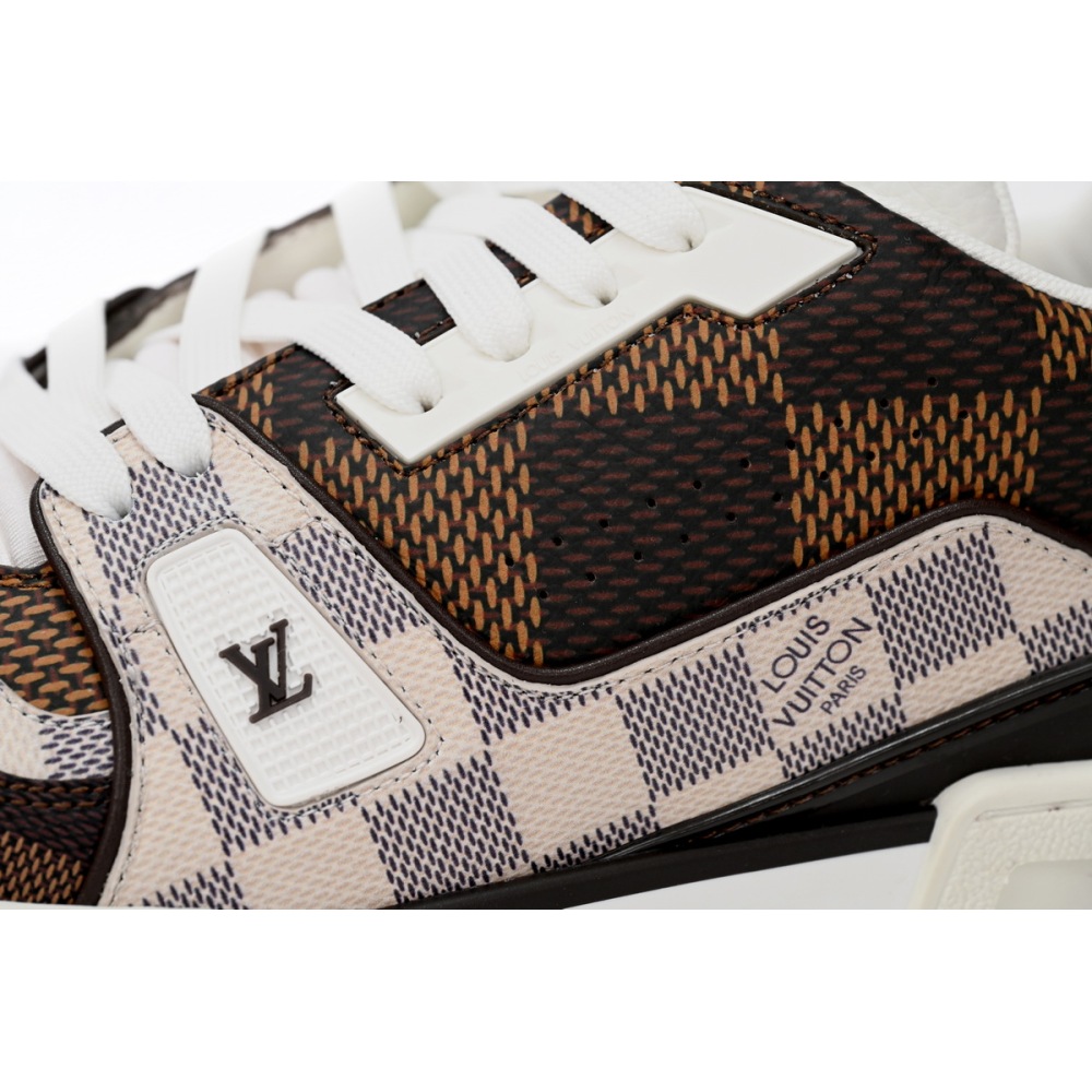 Louis Vuitton Trainer Brown 1AAST3