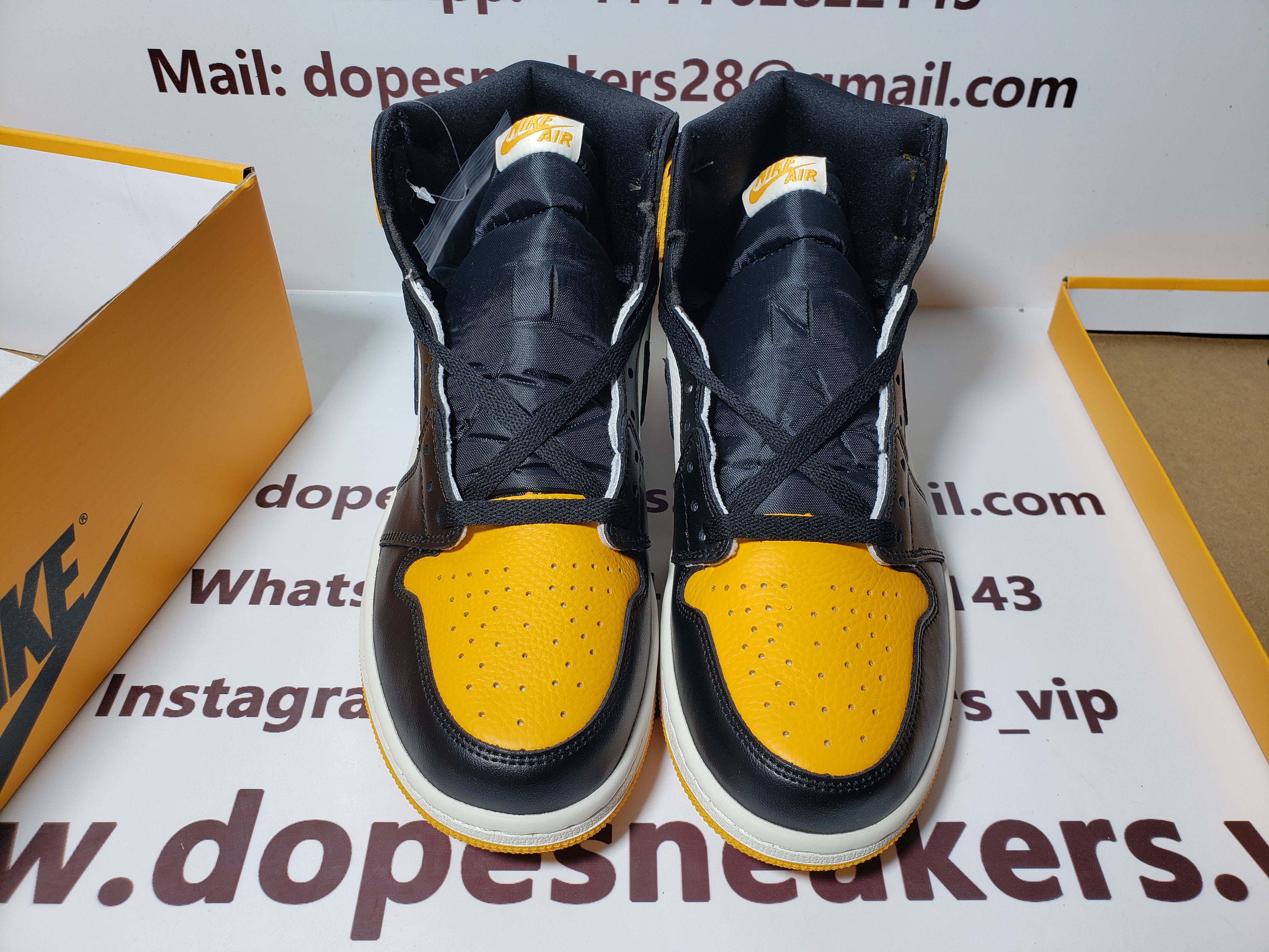 Air Jordan 1 High OG Yellow Toe T 555088-711