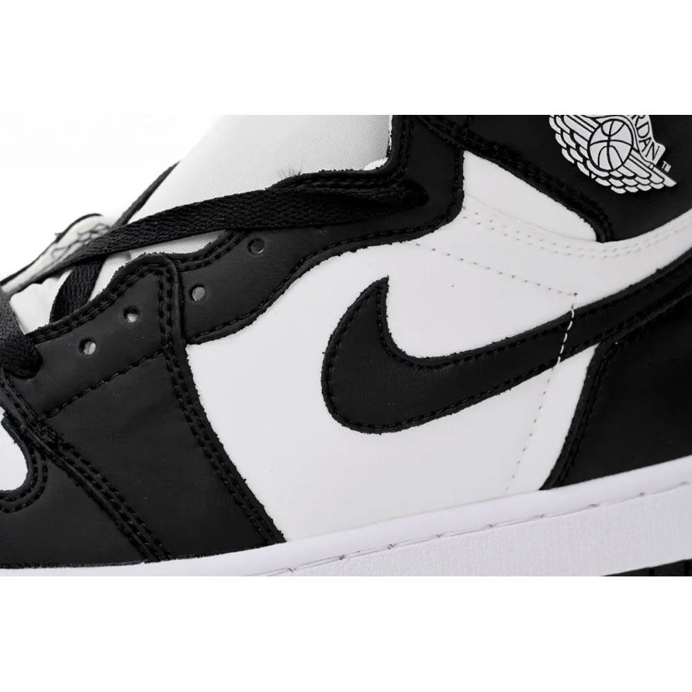Air Jordan 1 Retro High OG Black White 555088-010