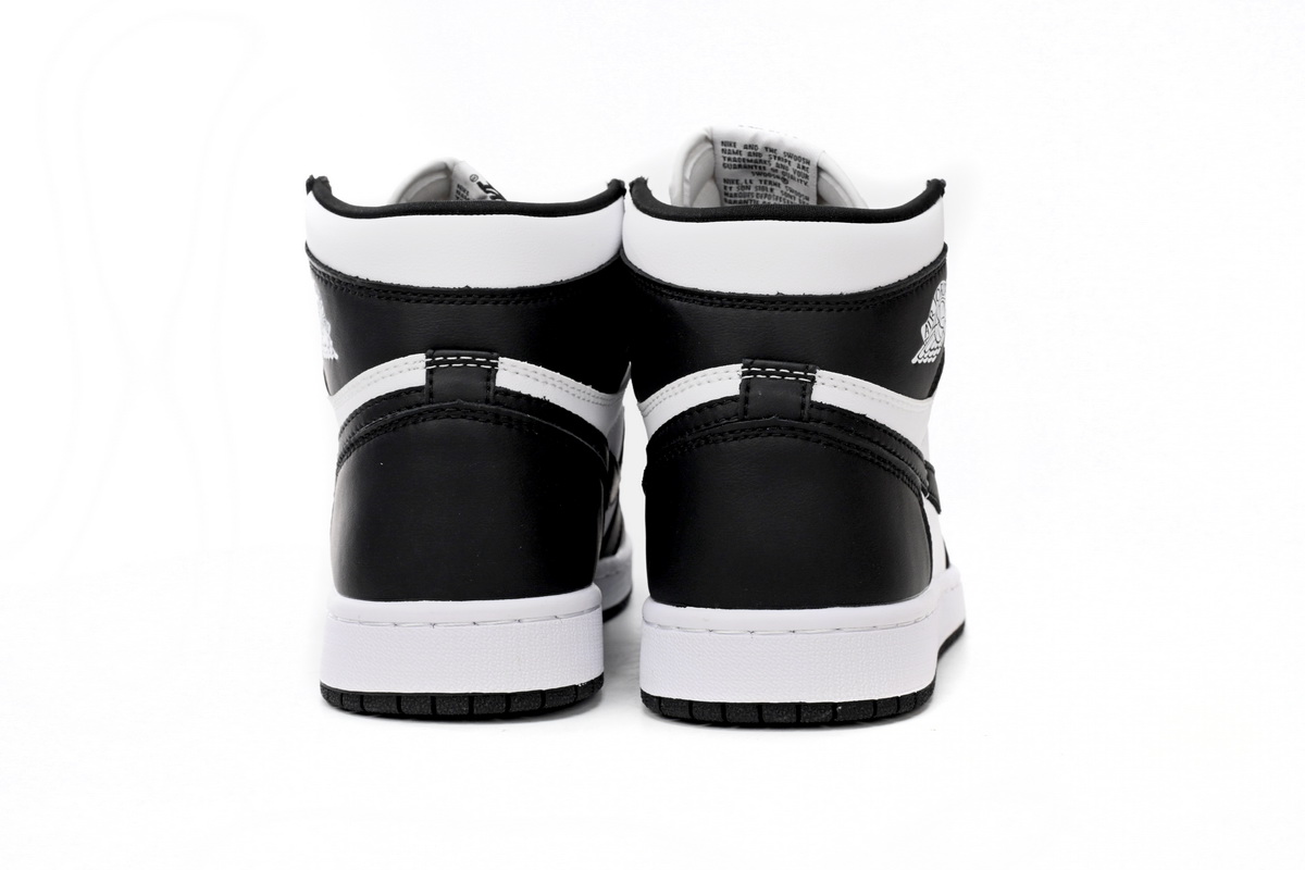 Air Jordan 1 Retro High OG Black White 555088-010