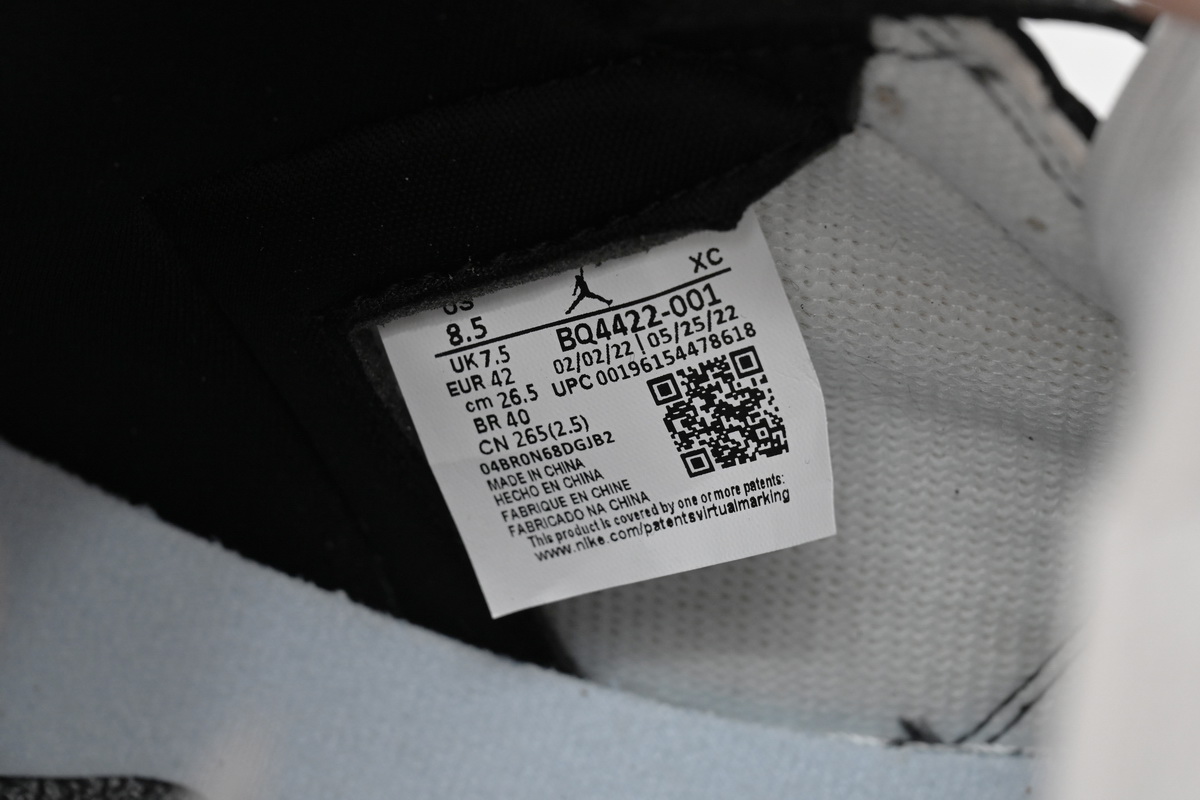 Air Jordan 1 Retro High OG Black White 555088-010