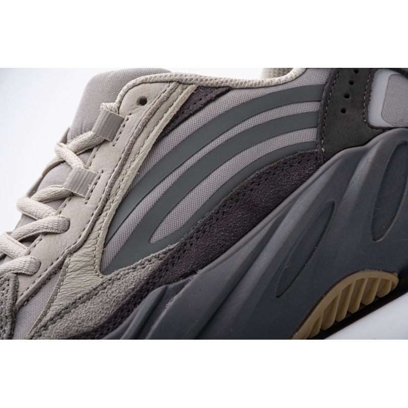 Yeezy Boost 700 V2 “Tephra” FU7914