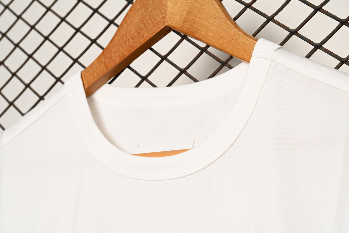 Mason Margiel letter logo print round neck pullover T-shirt White