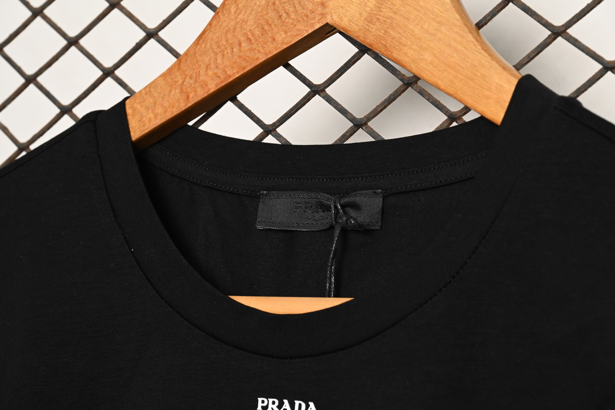 Prada Solid Color Logo Print Round Neck Short Sleeve T-Shirt Black