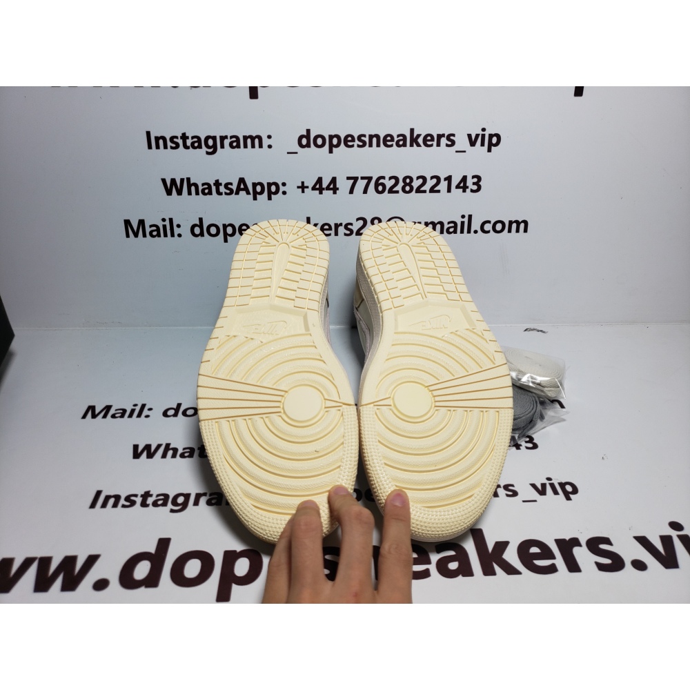 AIR JORDAN 1 LOW OG LIGHT KHAKI/WHITE/OFF WHITE CZ0790-102