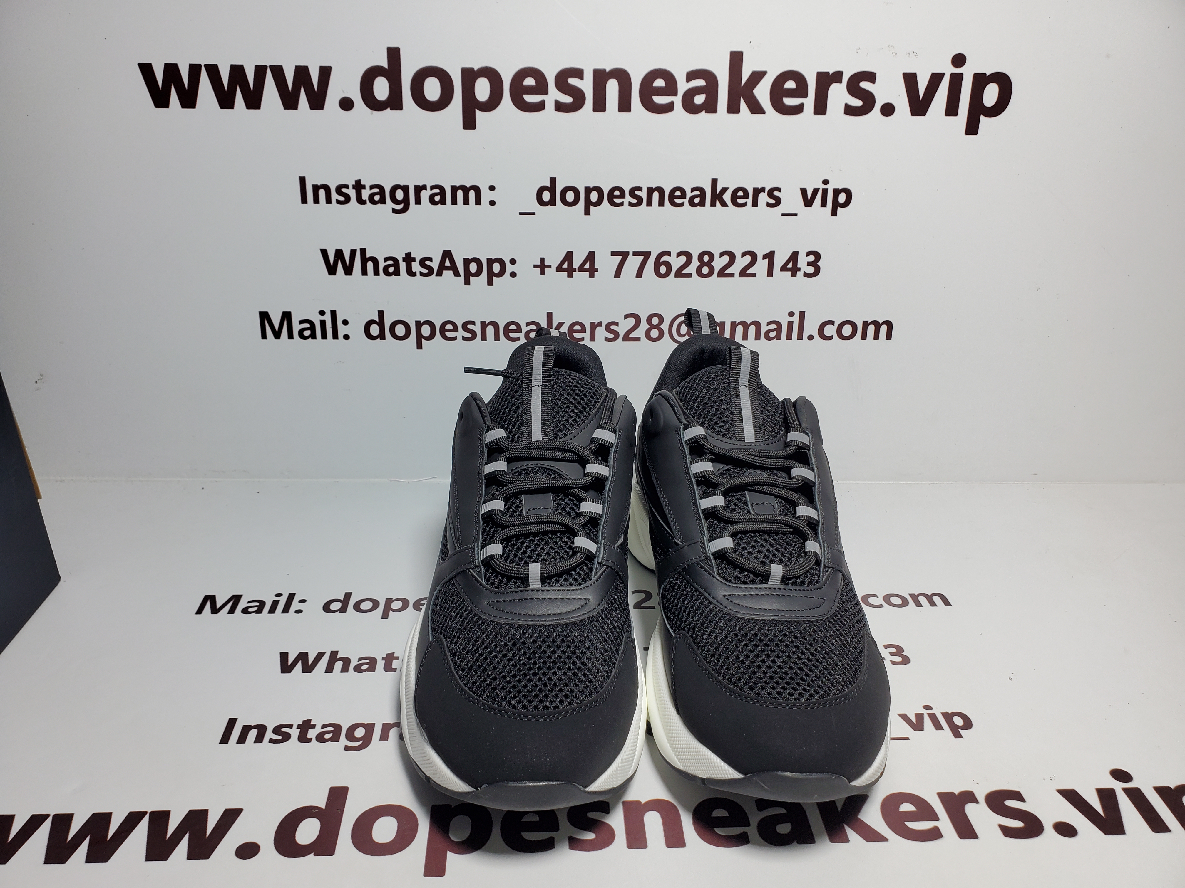 Dior B22 Black 3SN231ZHM_H960