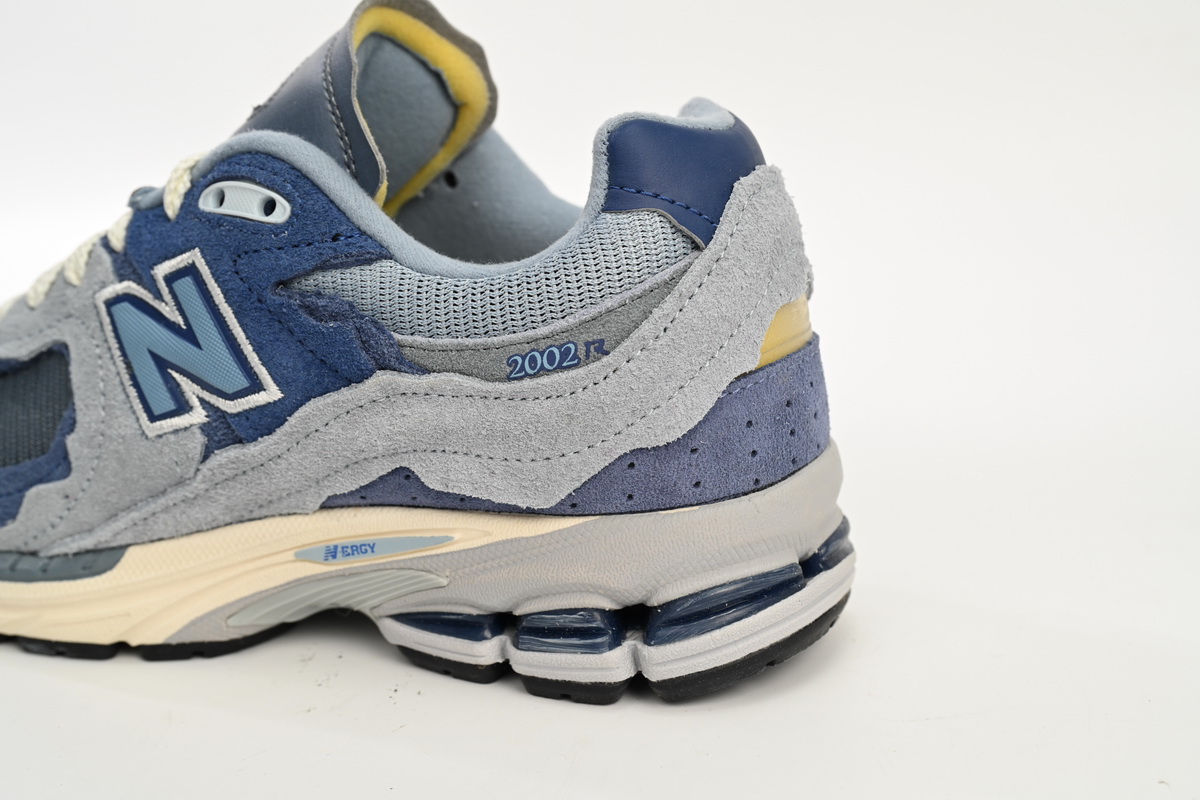 New Balance 2002R Protection Pack Light Arctic Grey Purple M2002RDI