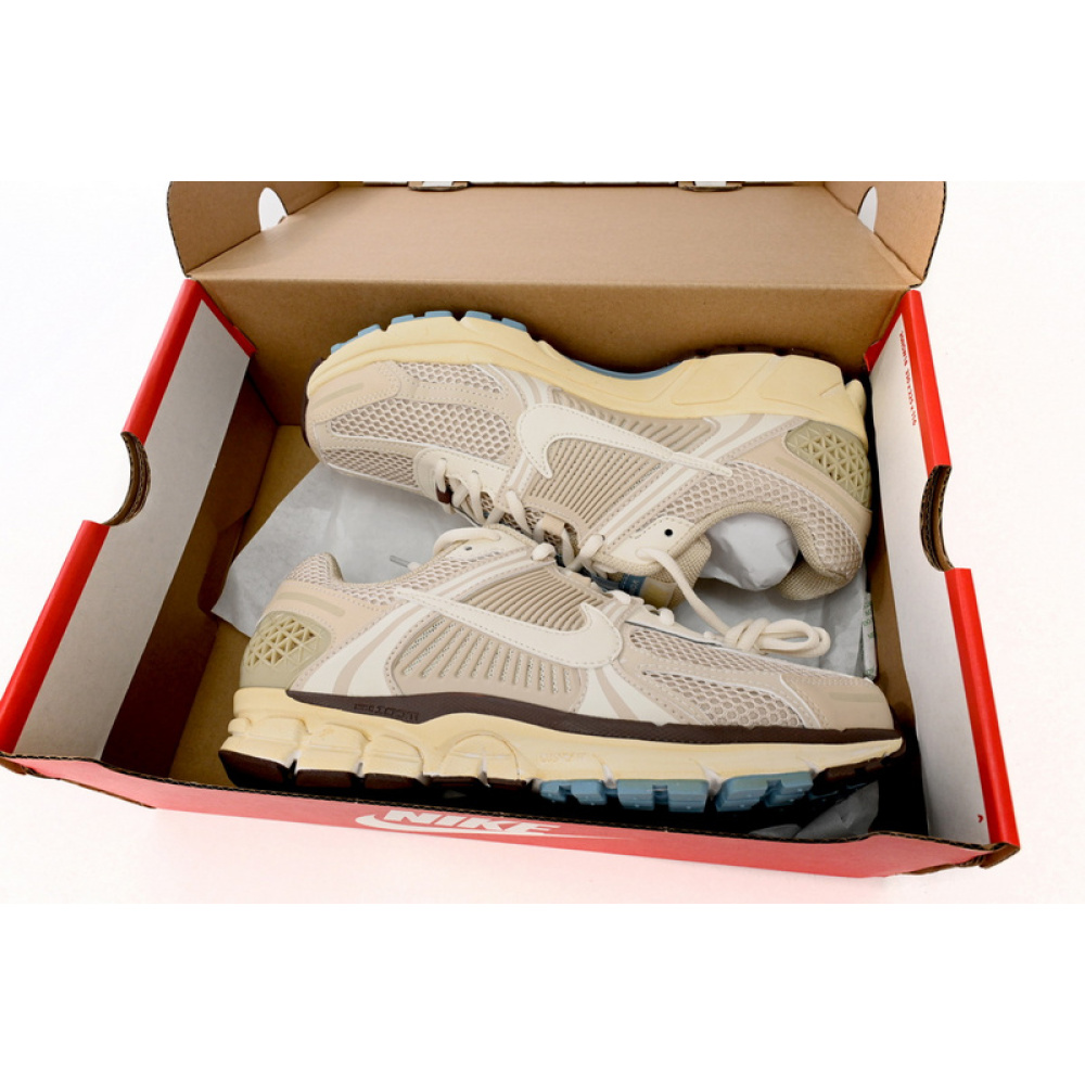NikeAir Zoom Vomero 5 Beige  FB8825-111