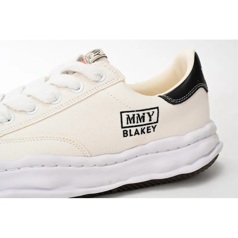 Mihara Yasuhiro White And All White And Black Tail NO.763