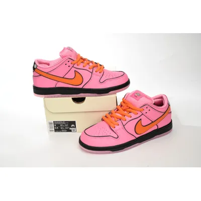 The Powerpuff Girls x Nike SB Dunk Low “Blossom” FD2631-600 02