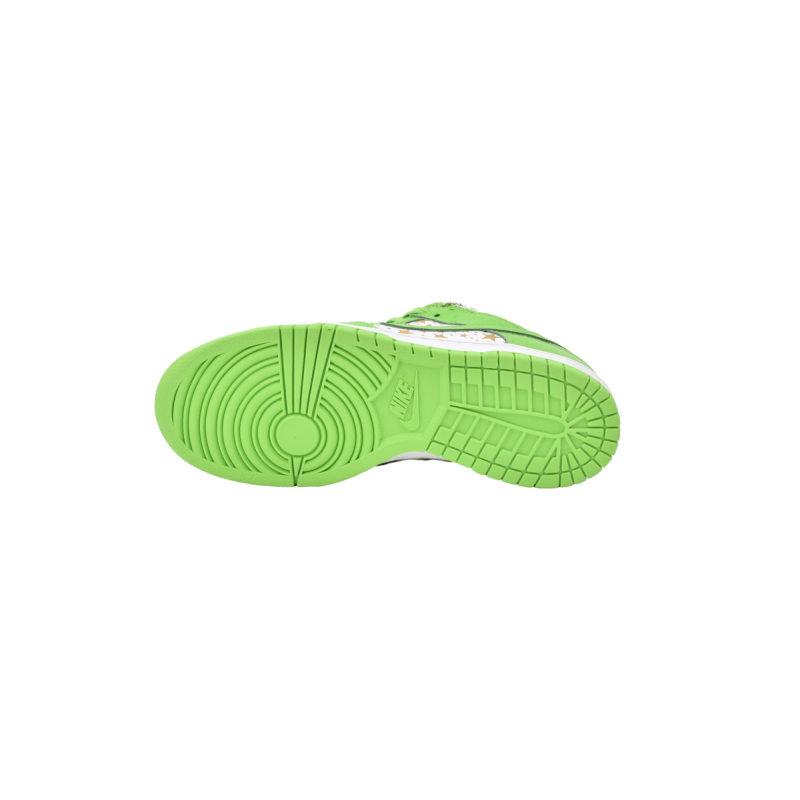 Supreme x Nike SB Dunk Low "Green Stars” DH3228-101 