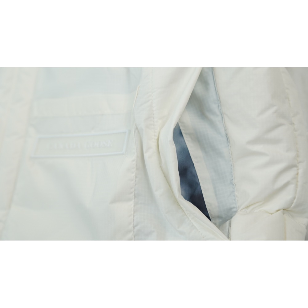 CANADA GOOSE White