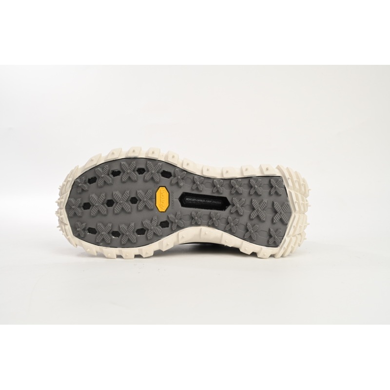 Moncler Trailgrip Grey 109A4 M00260M296 2900