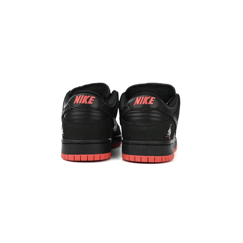Nike Dunk SB Low Black Pigeon 883232-008