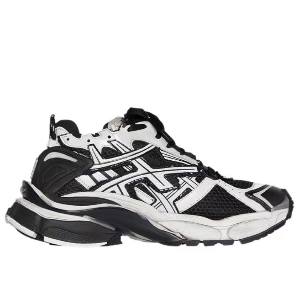 Balenciaga Runner Black White 677402W3RB29010