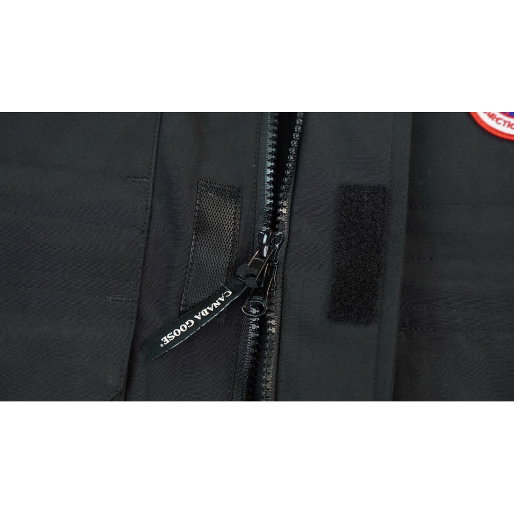  CANADA GOOSE Black (down jacket)