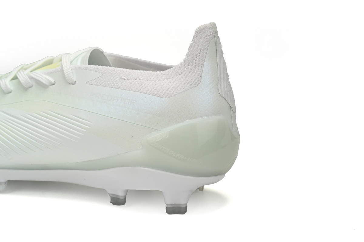 Adidas Predator Mutator 20.1 Low All White Adidas Predator Mutator 20.1 Low All White IG18029 IG18029