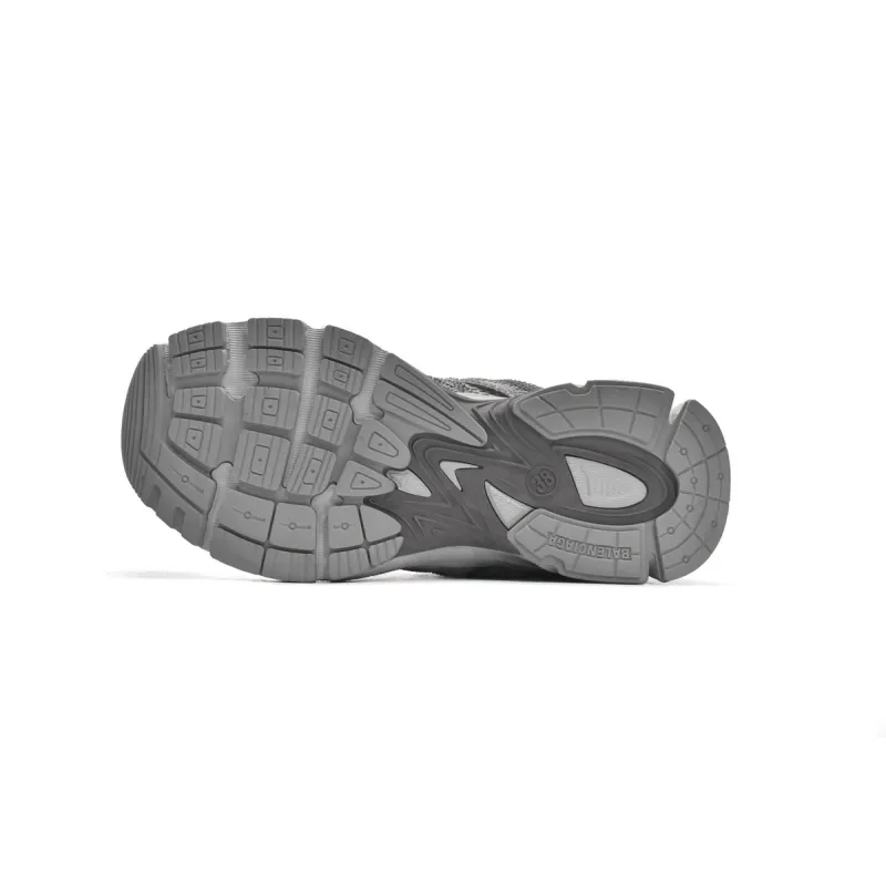  Balenciaga Phantom Sneaker Grey 679339 W2E91 1715