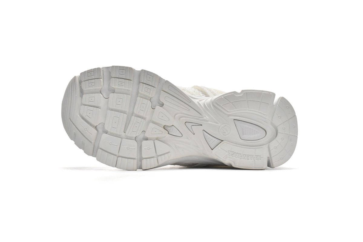 Balenciaga Phantom Sneaker White 679339 W2E92 9000
