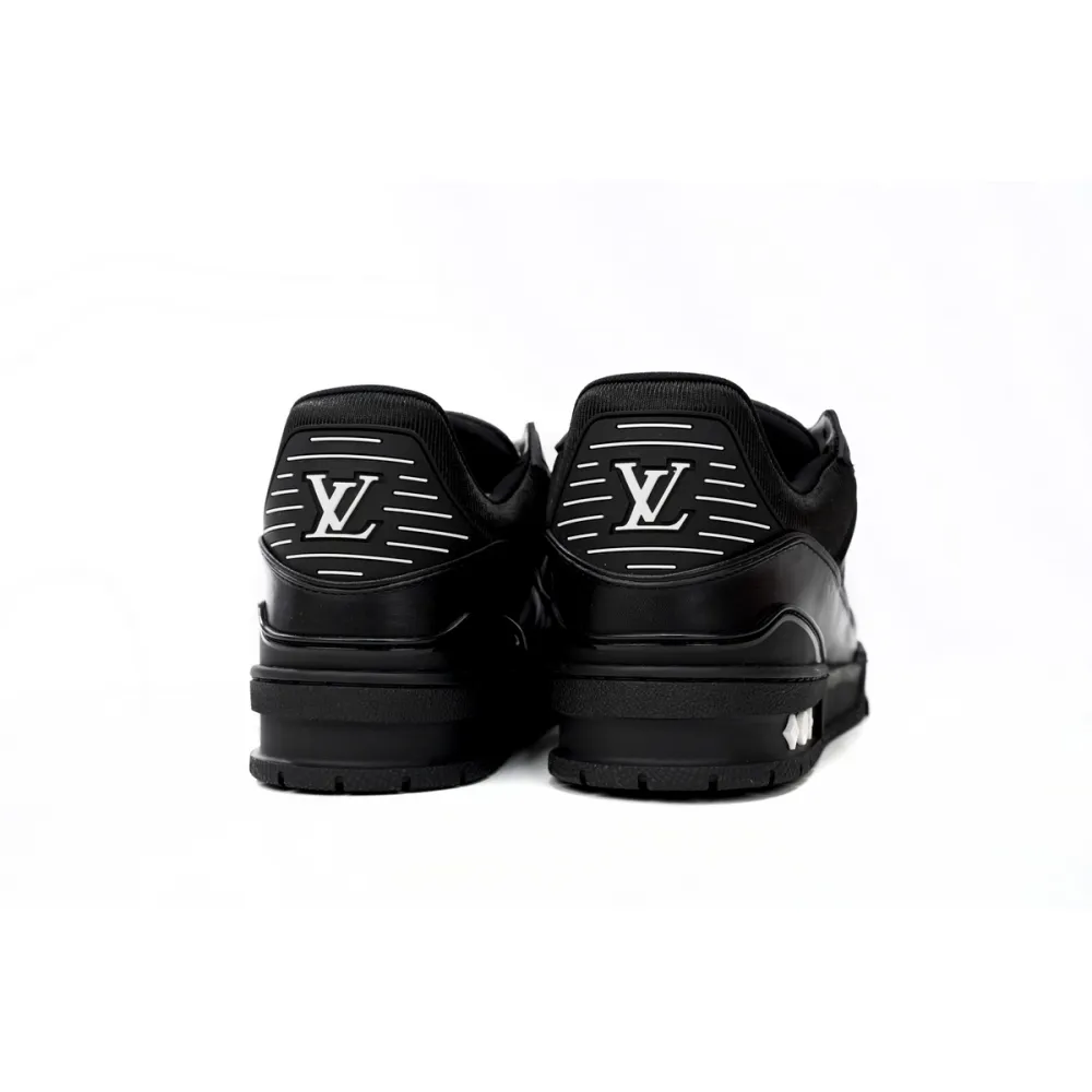 Louis Vuitton Trainer All Black Embossing