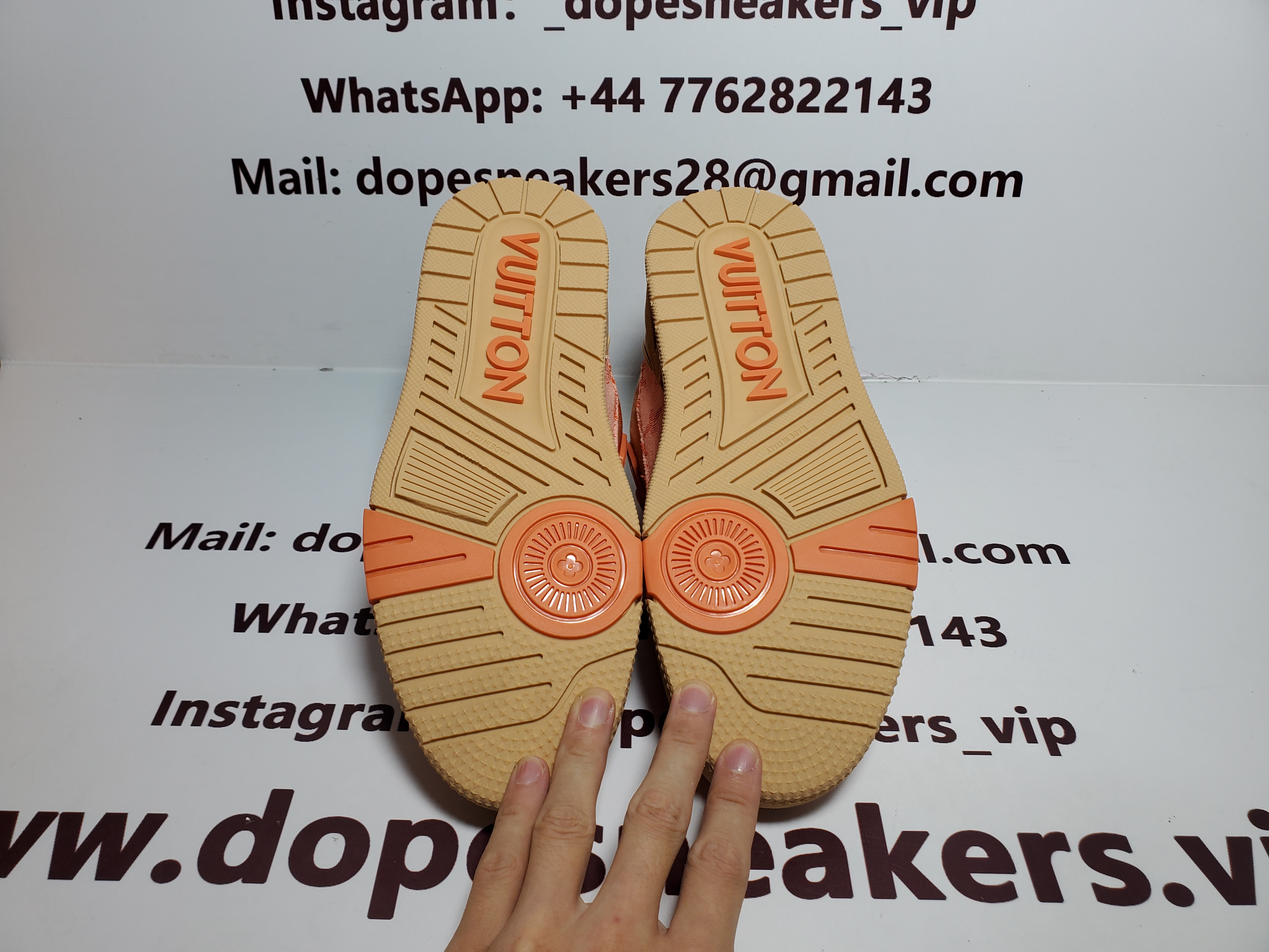 LOUIS VUITTON Trainer Orange 1ACVN7