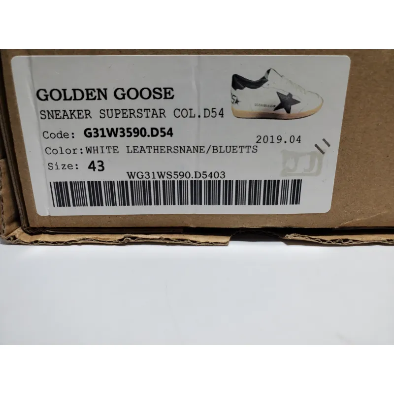 Golden Goose Superstar In White Nappa With Black Star