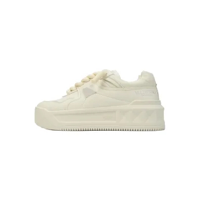 Valentino Garavani One Stud Low Beige