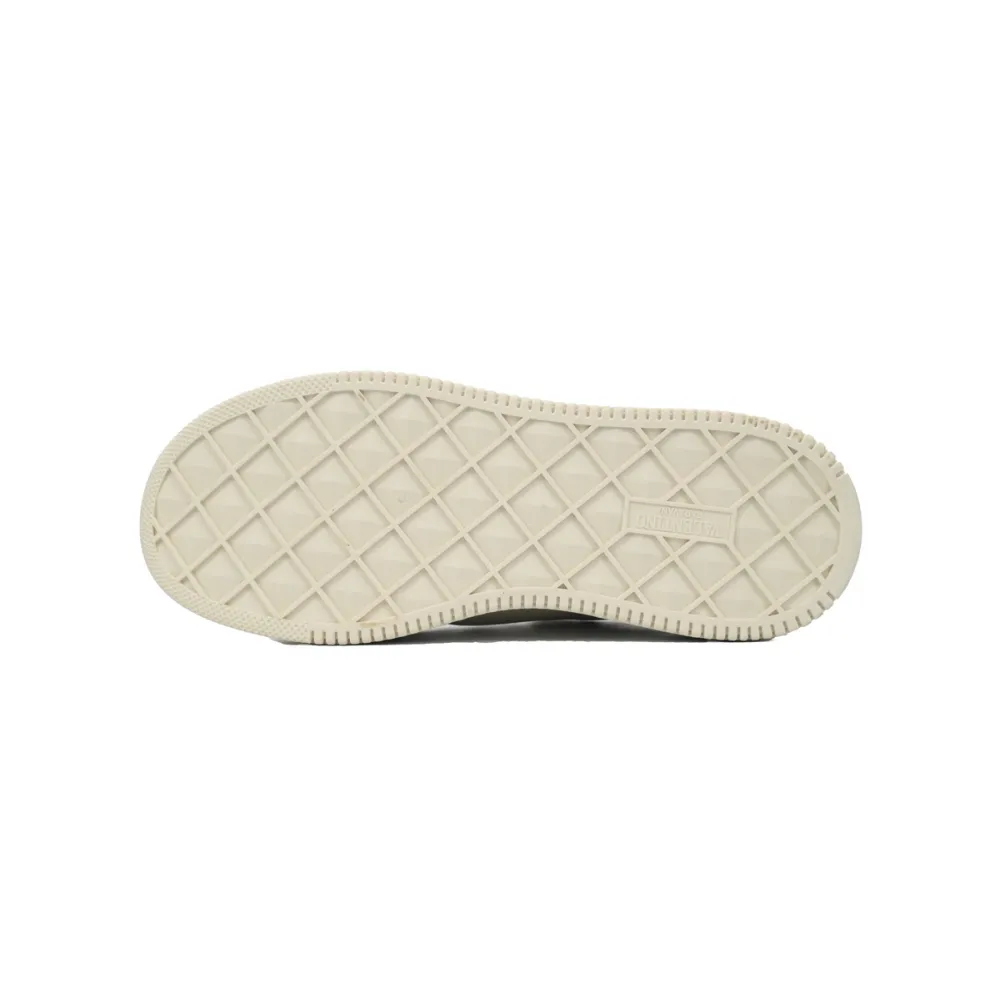 Valentino Garavani One Stud Low Beige