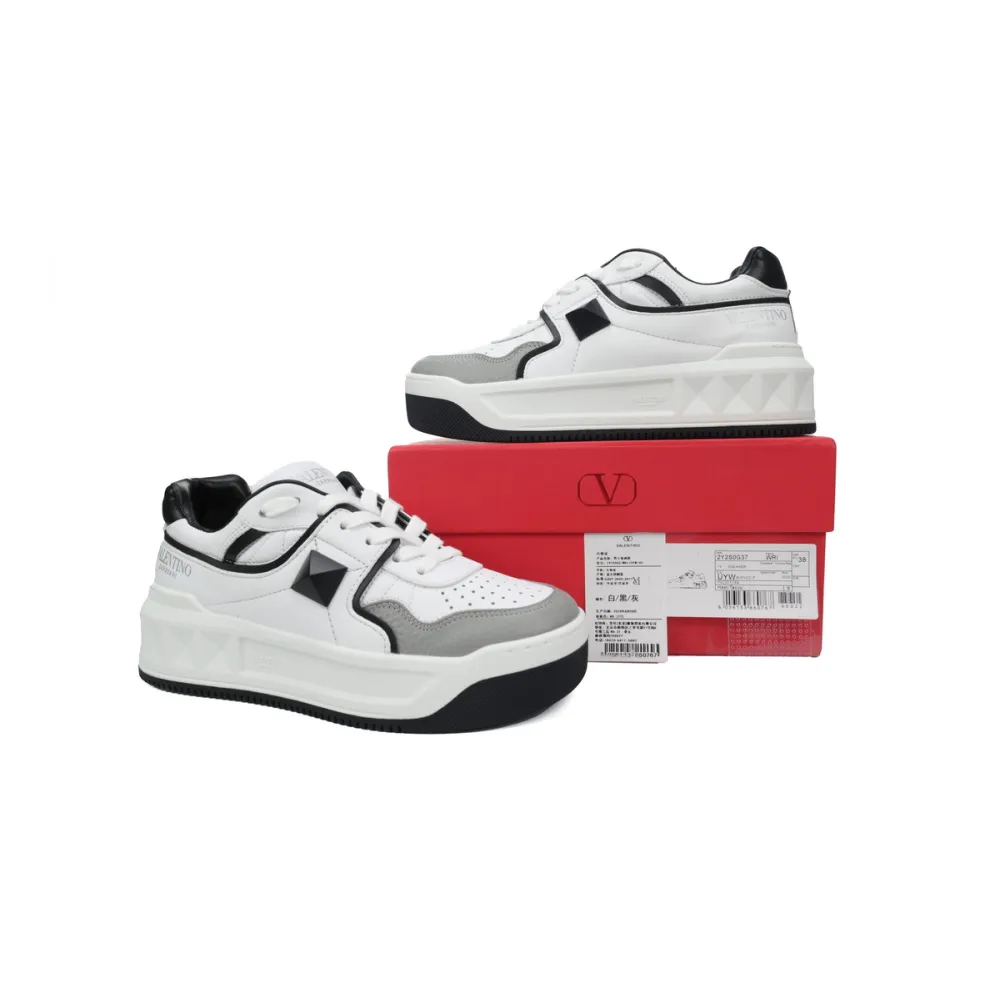 Valentino Garavani One Stud Low 